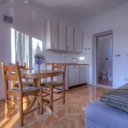 Apartments Irena Jezera Room photo