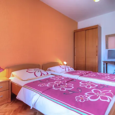 Apartments Irena Jezera Room photo