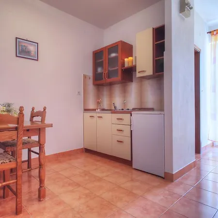 Apartments Irena Jezera Room photo