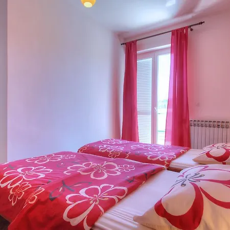 Apartments Irena Jezera Room photo