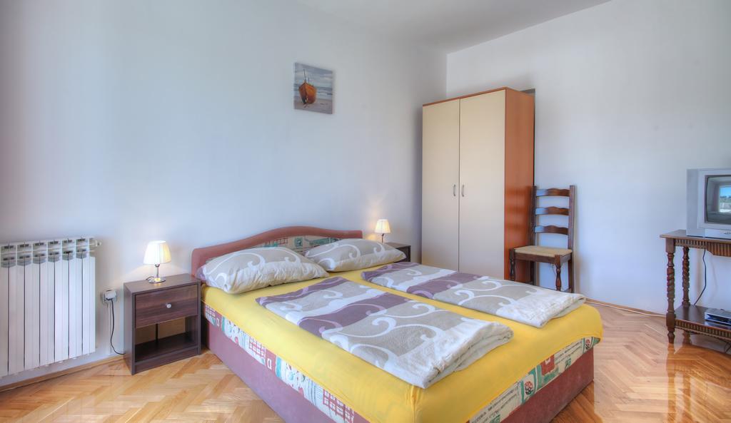 Irena Apartment Jezera
